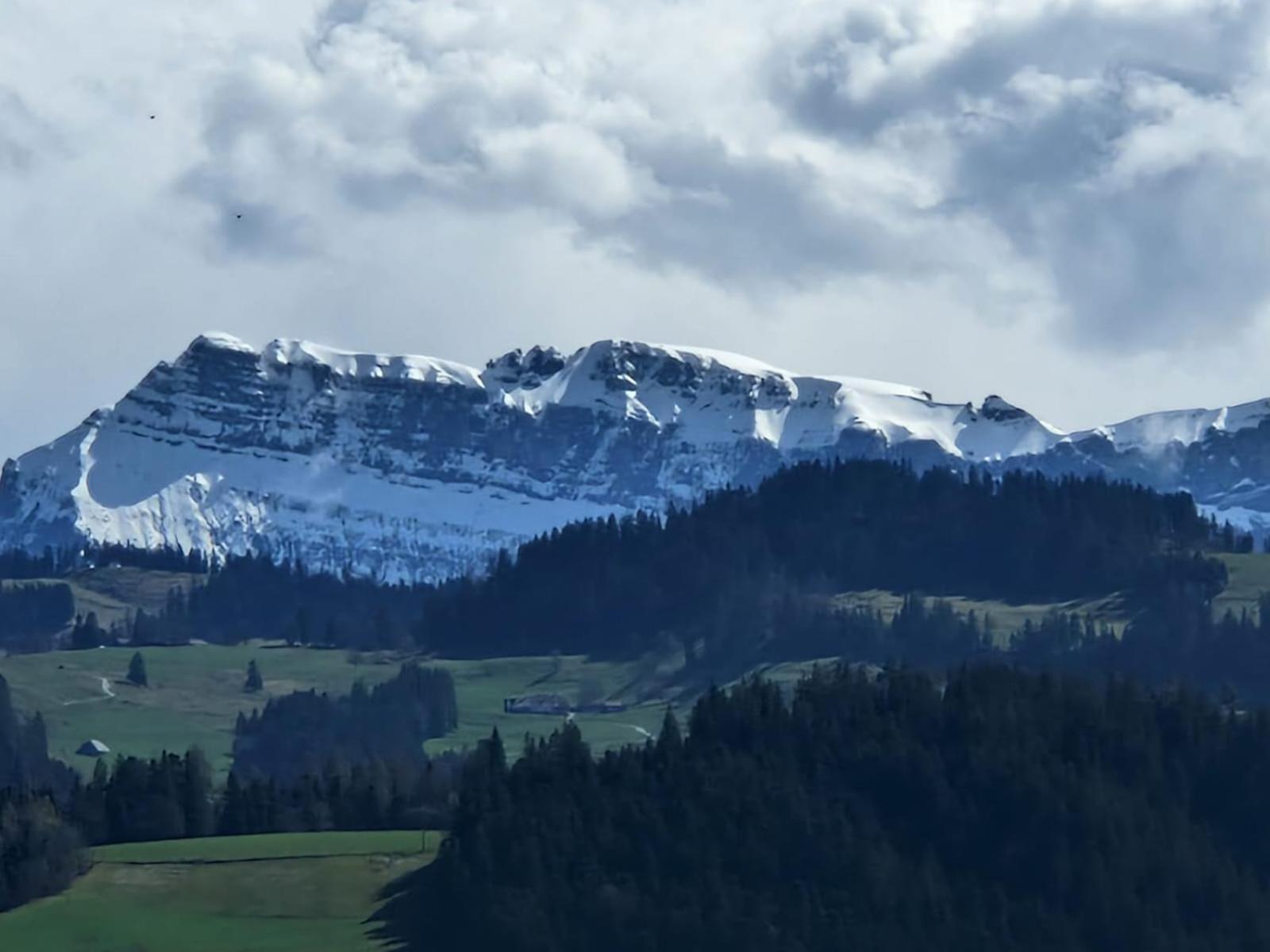 Emmental Ferien Apartment ลองโน ภายนอก รูปภาพ
